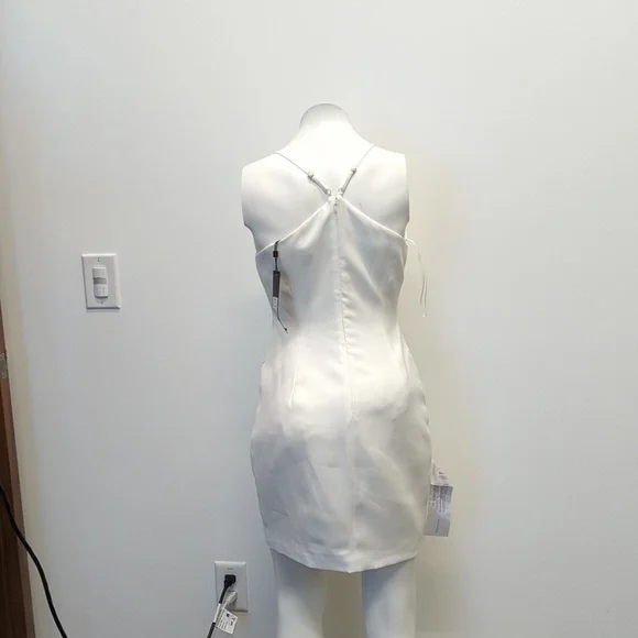 BCBGMaxAzria Off White Dress. NEW - Picture 3 of 6